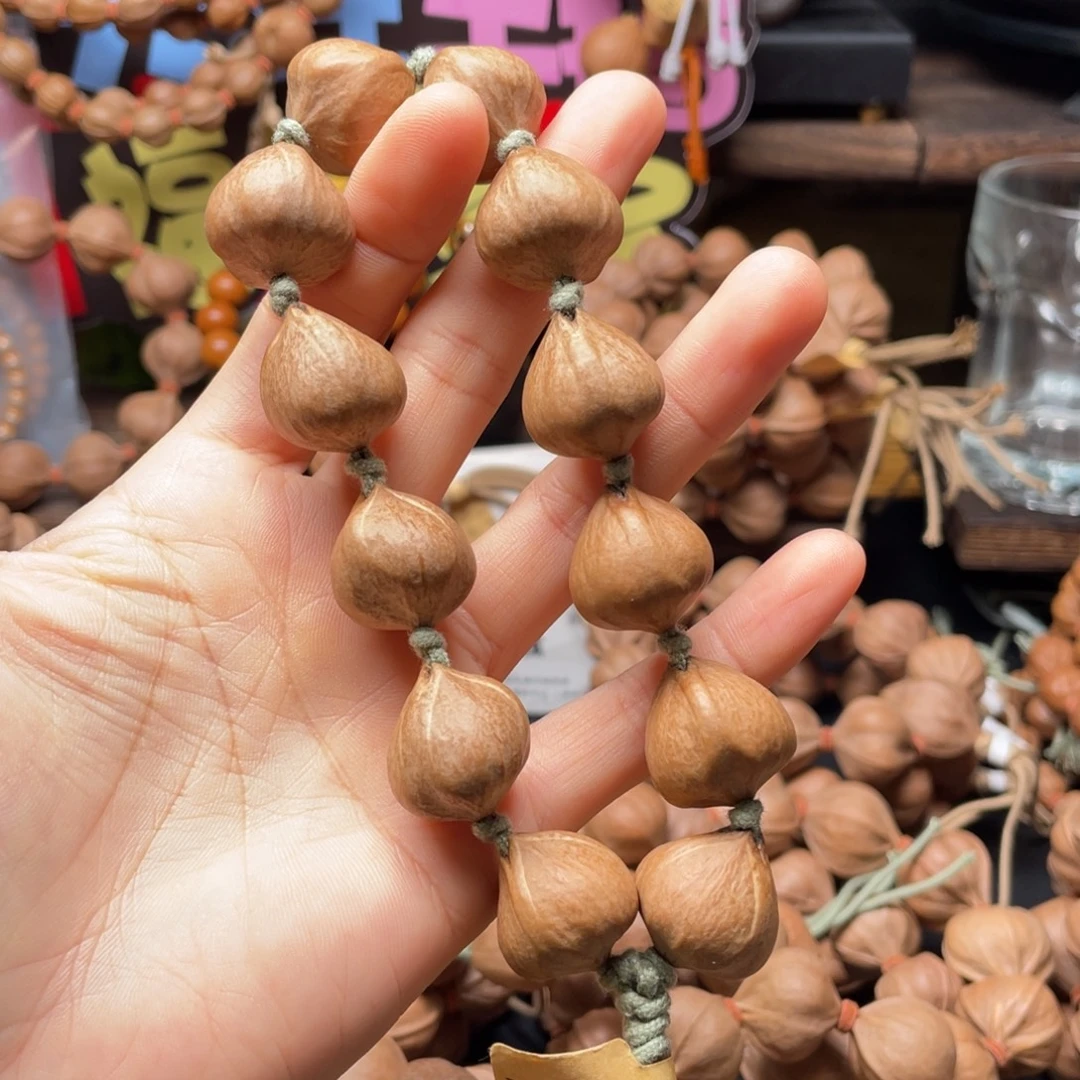 用***8吊坠橄榄核2022老料