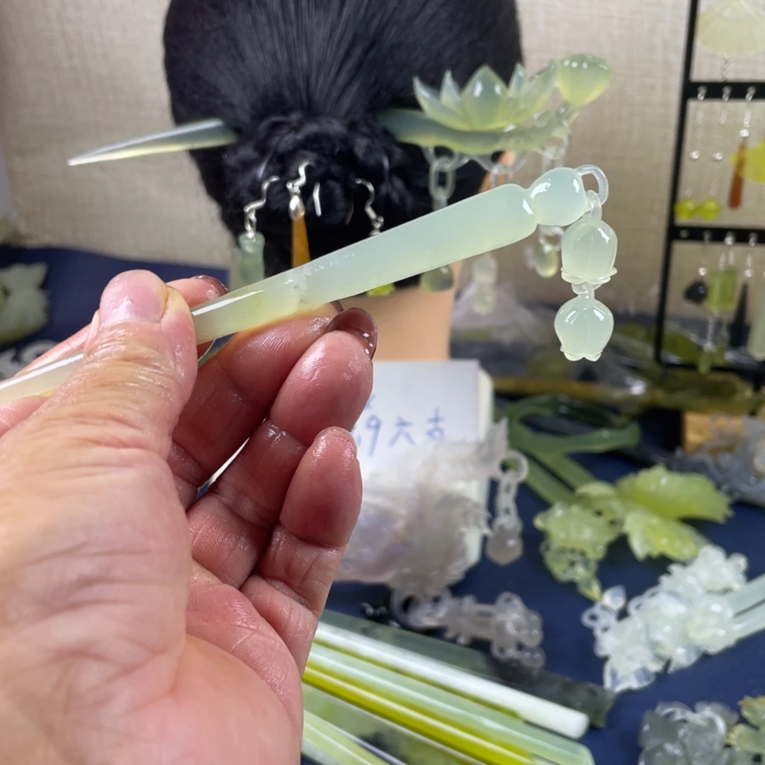 蛇纹石玉未镶嵌发饰