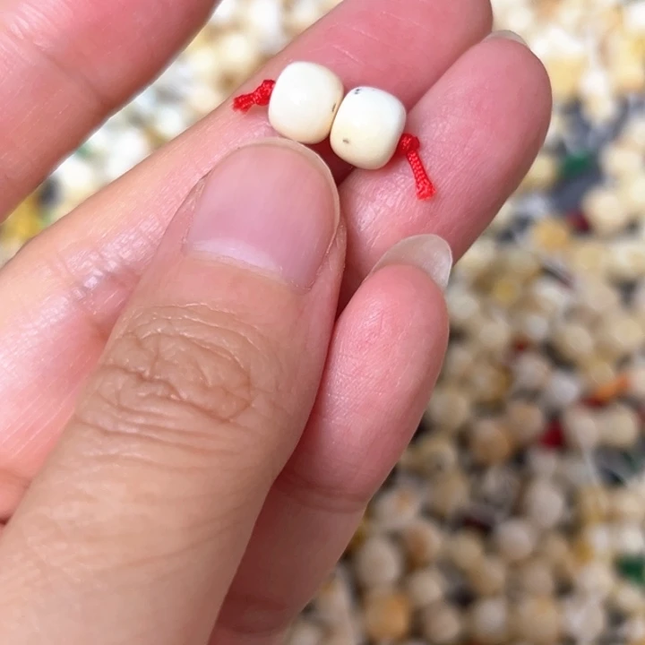 裸石蜜蜡未镶嵌7mm一对