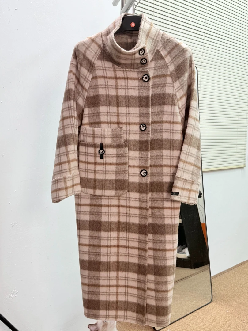 格纹女设计师落肩袖羊毛大衣100