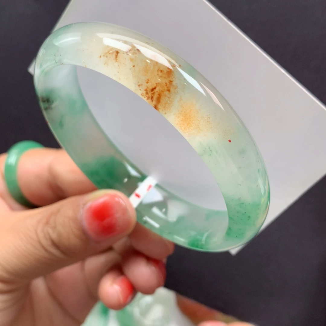 石英质玉未镶嵌手镯