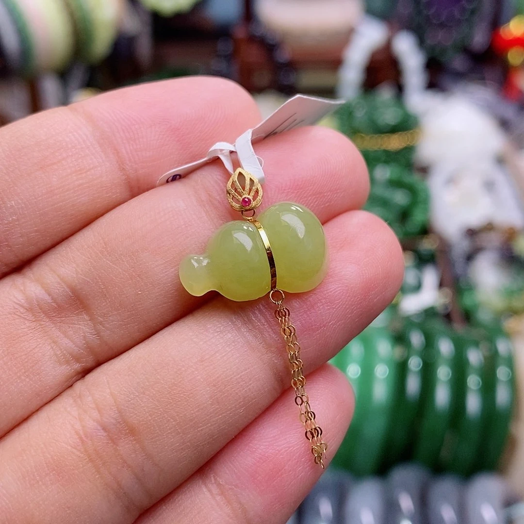 和田玉未镶嵌颈饰收藏级新疆黄口老矿料高冰鸡油黄金镶葫芦