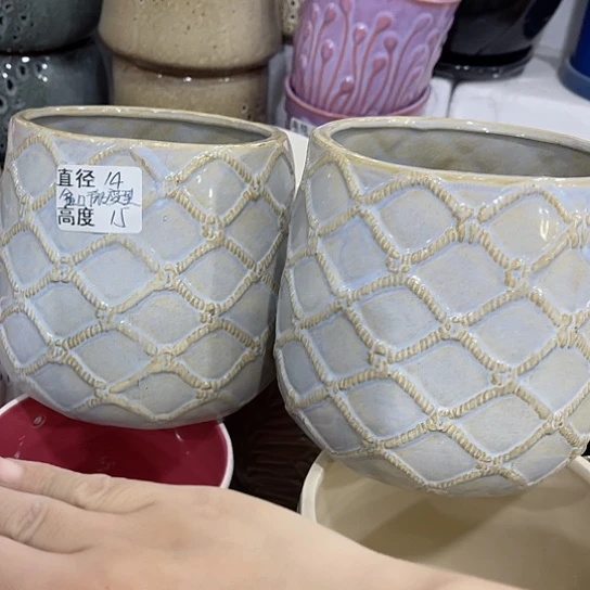 多肉绿植陶瓷花盆9.9包邮，有孔