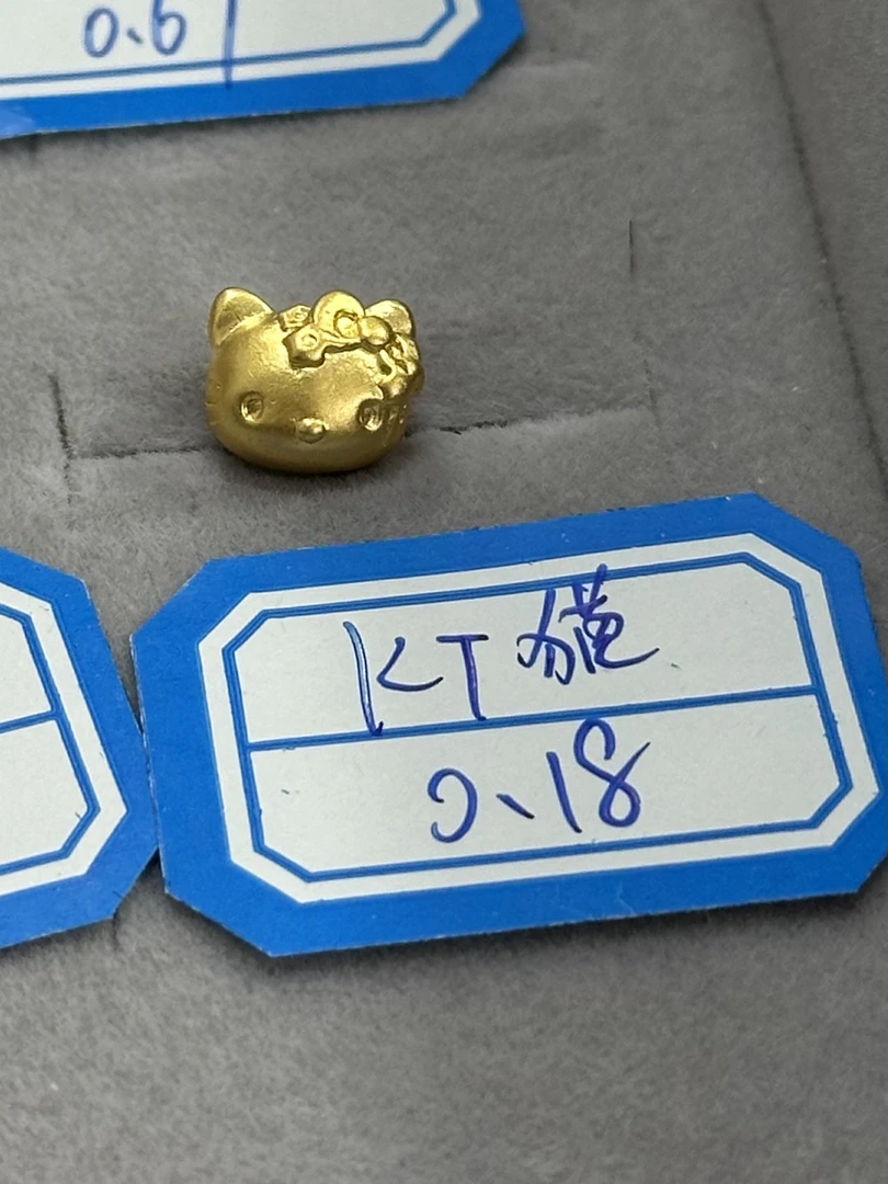 【周老板】足金kt猫配件