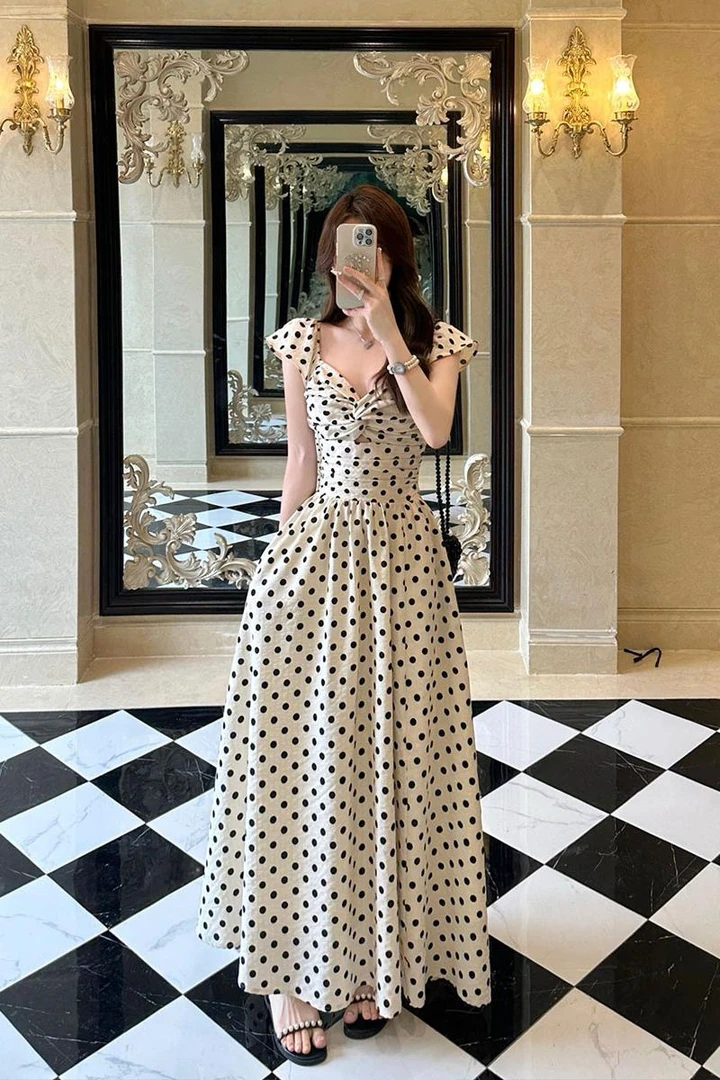 胖MM法式波点连衣裙女装夏季新款梨型身材大码收腰显瘦遮肚子长裙