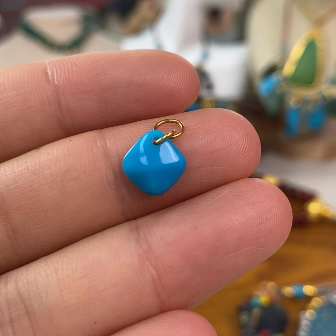 绿松石未镶嵌果石珠宝原矿松石提溜