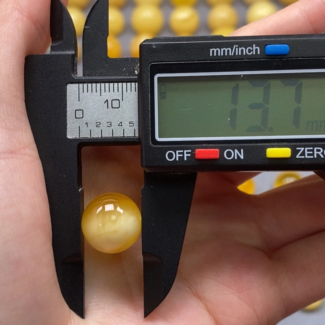 琥珀未镶嵌裸石纯天然