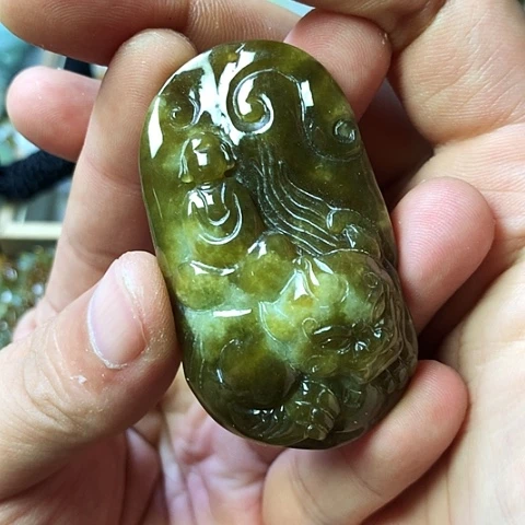 颈饰未镶嵌翡翠福豆豆珠宝翡翠颈饰
