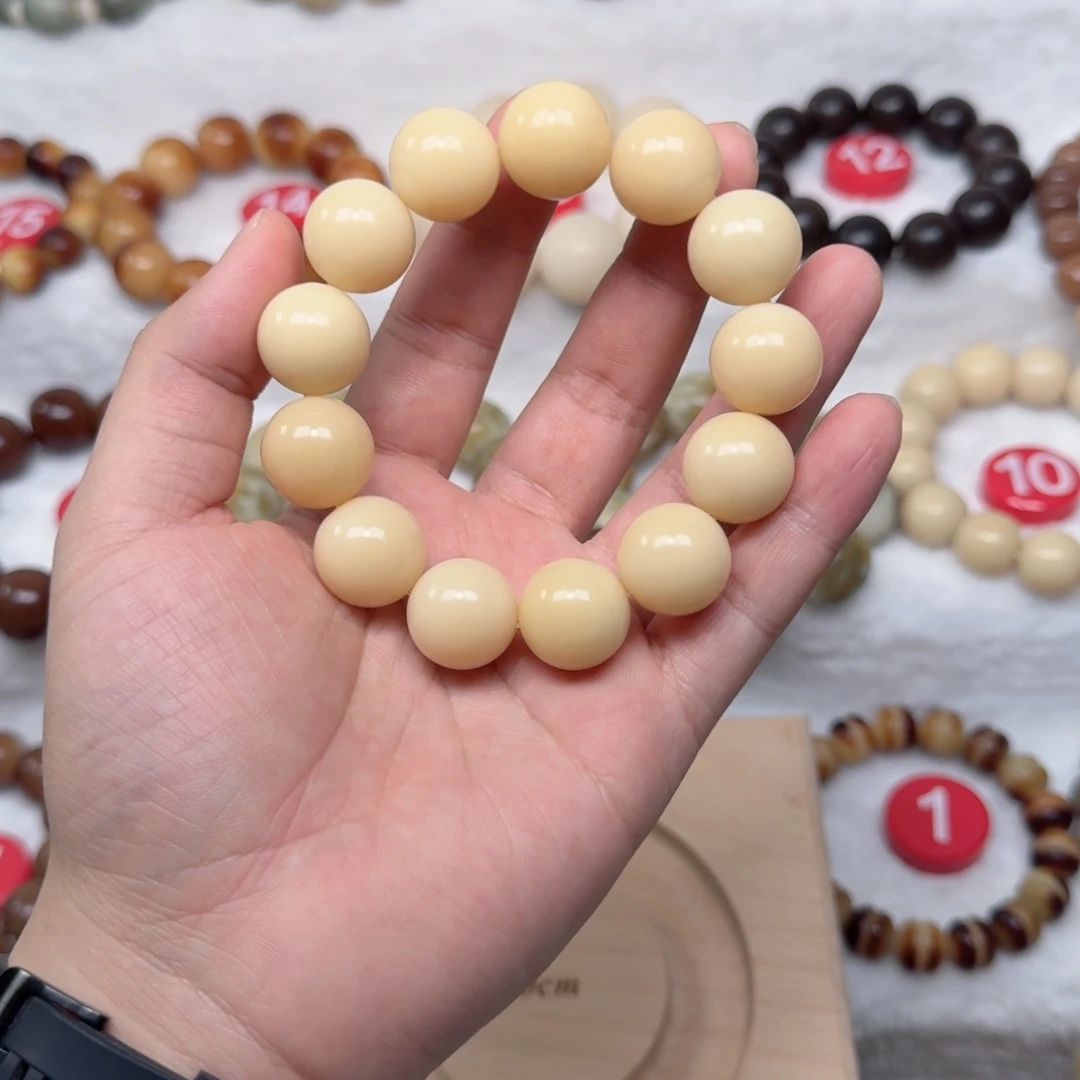 ღ****吊坠白玉菩提卡18天然风化