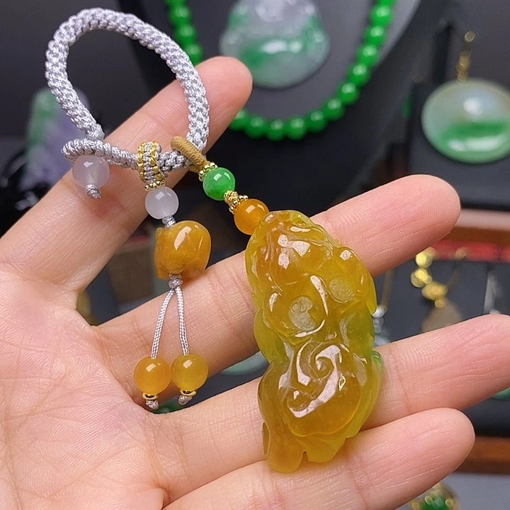 吊坠(赠链)未镶嵌翡翠
