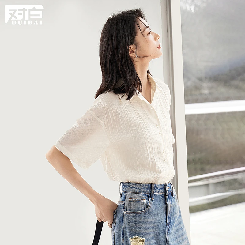 对白莱赛尔轻薄短袖衬衫女2025年皱肌理感宽松通勤上衣