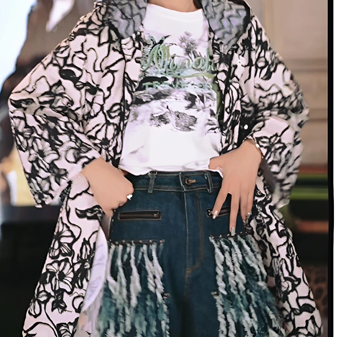 原创重工艺术定染钉珠风衣25春时尚百搭宽松印花设计师复古水墨