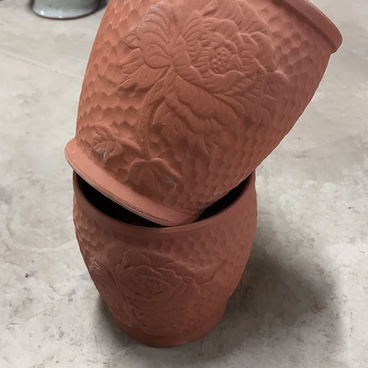 微瑕高度22厘米口径19厘米