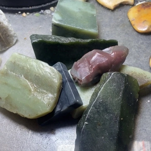 未镶嵌和田玉（糖玉）挂件