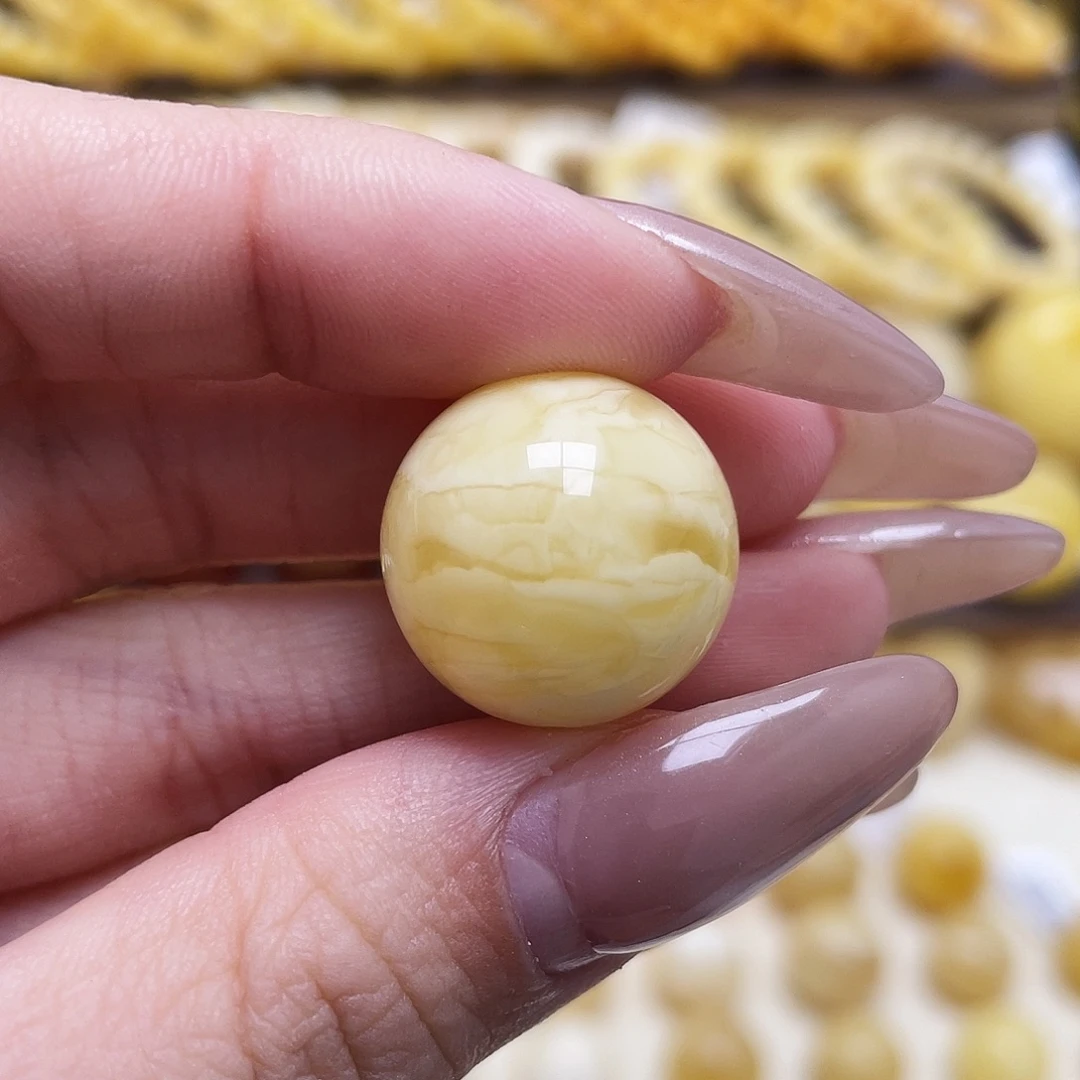 琥珀未镶嵌裸石18.6mm圆珠瑕