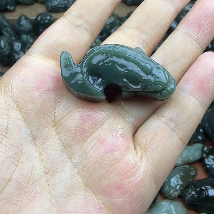 和田玉（糖玉）未镶嵌挂件