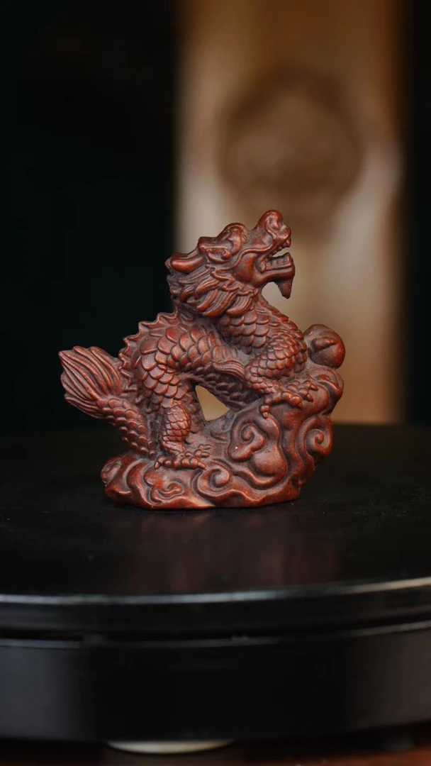 紫龙行天下 宜兴紫砂茶宠