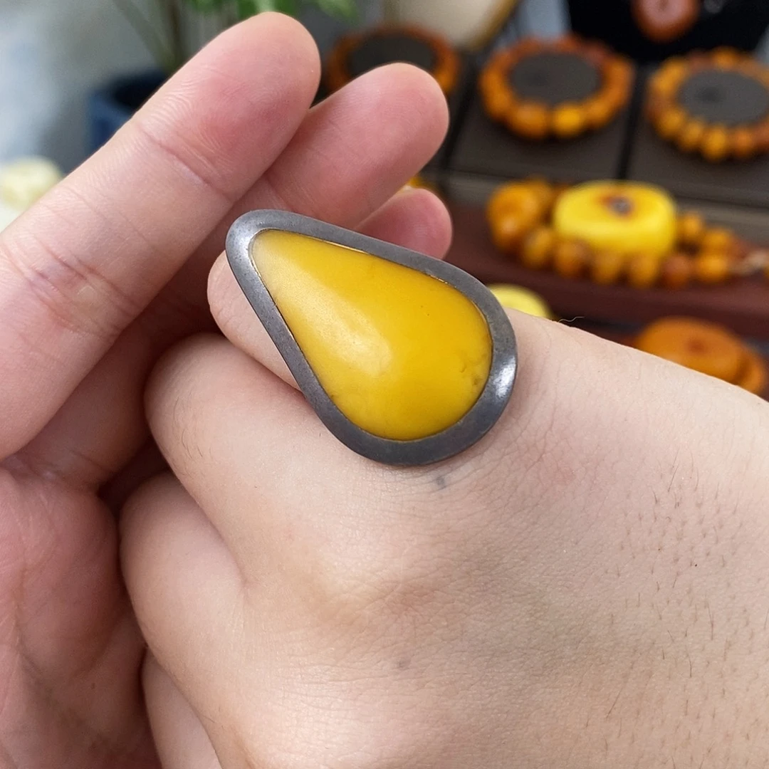 琥珀未镶嵌裸石欧洲古董戒指