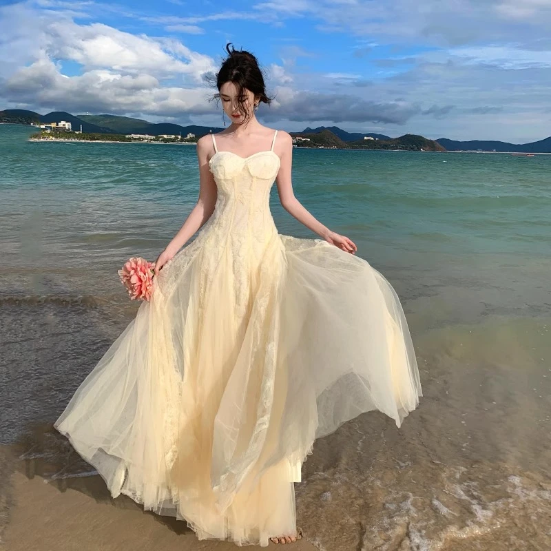 法式绝美重工刺绣蕾丝网纱吊带大摆裙连衣裙高级感海边度假仙女裙