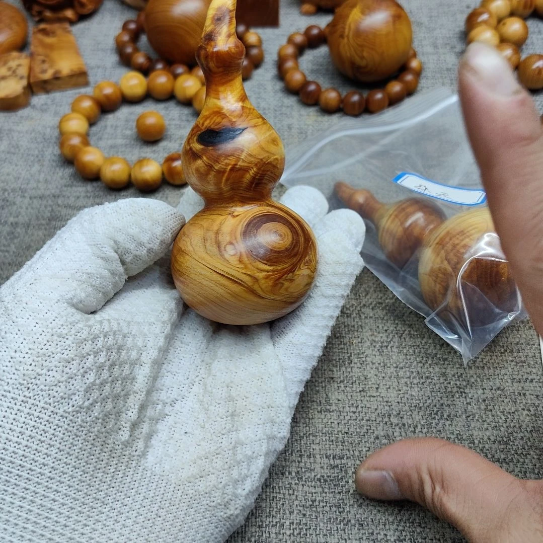 乐***天太行崖柏手工艺品