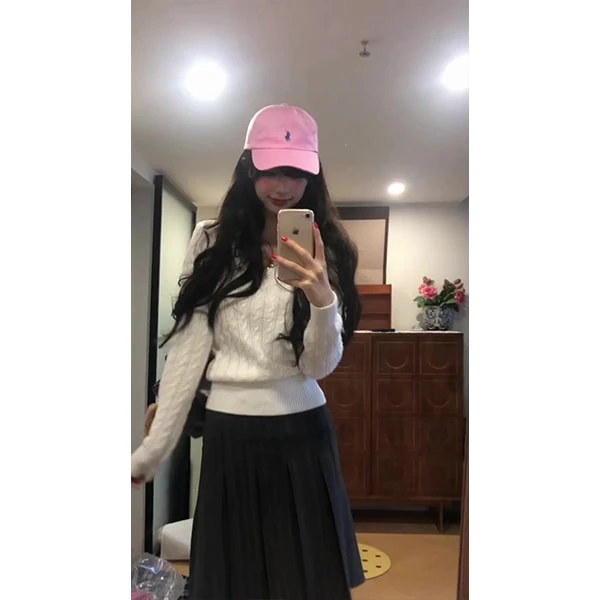 白色麻花V领条纹慵懒感收腰毛衣搭配休闲百搭半身裙时尚两件套装