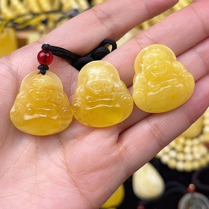 琥珀未镶嵌颈饰琥珀，多样性发其一