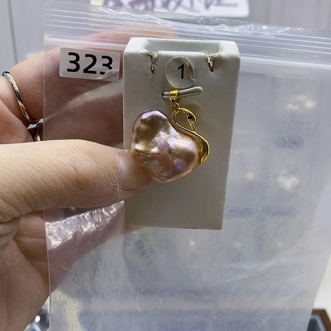 颈饰合金淡水珍珠