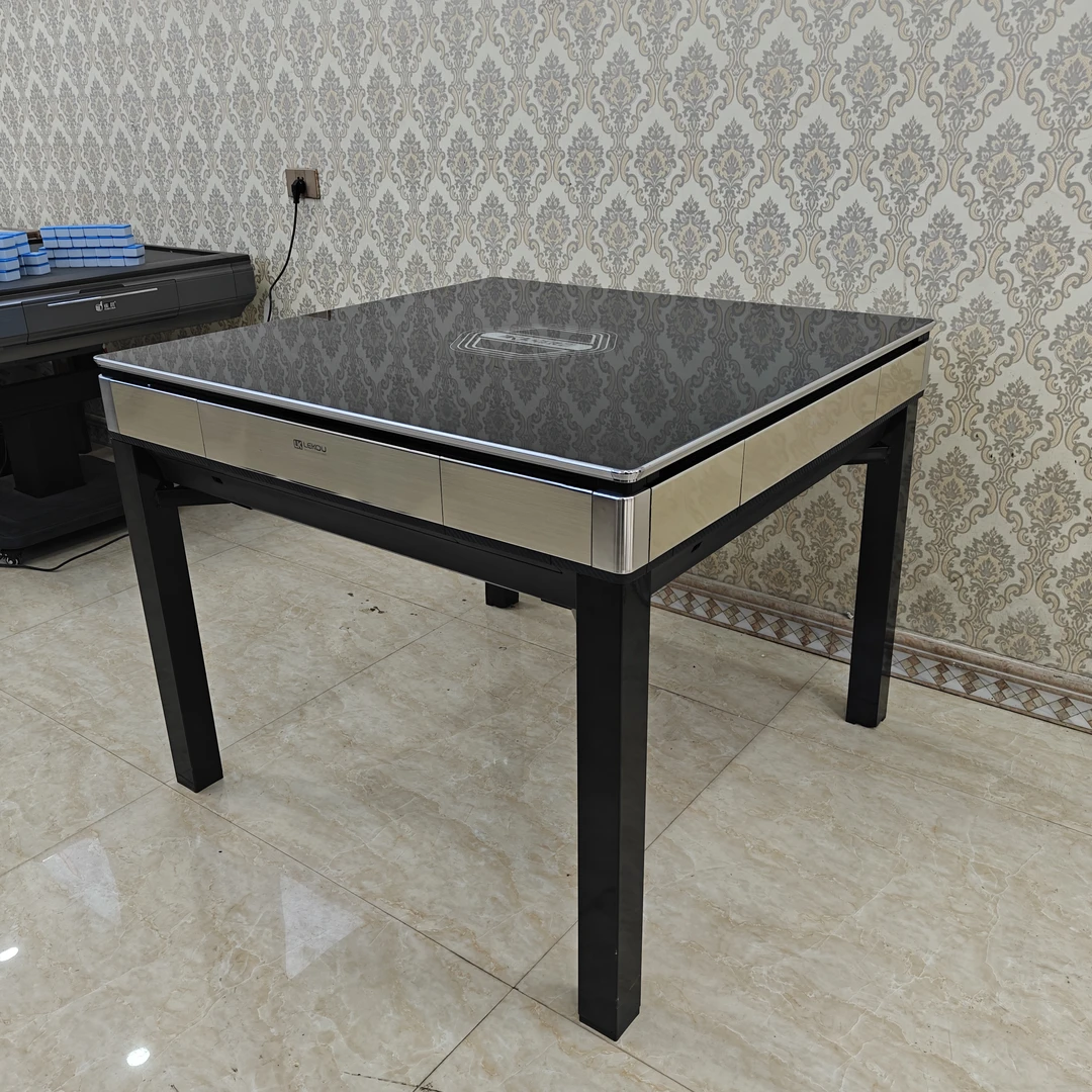 麻将机餐桌款，钢化玻璃盖板，拉丝框，方腿