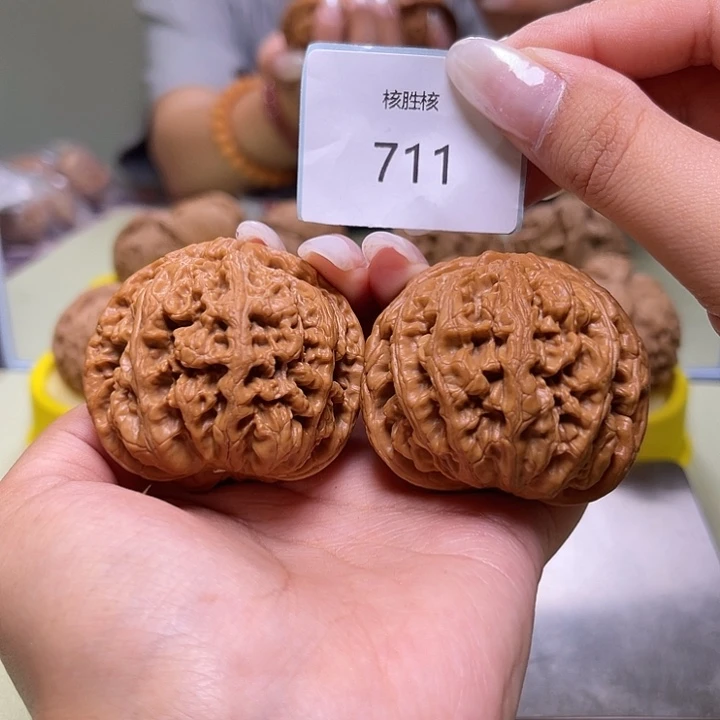 文玩核桃把件W****e粗筋49.711