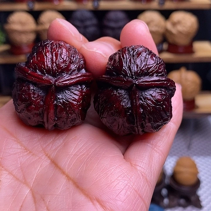 文玩核桃吊坠战斧三棱30