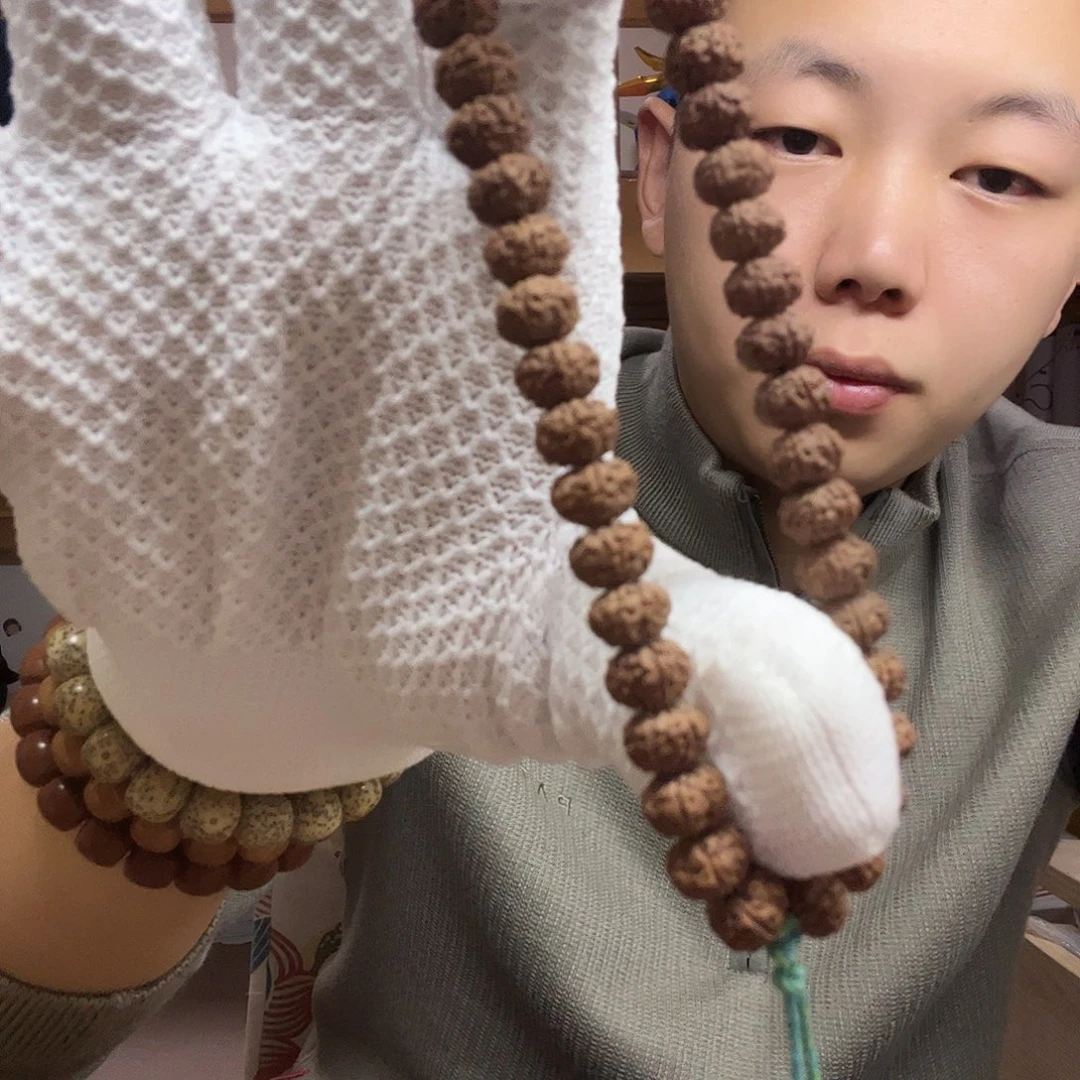 猴头核桃吊坠树王