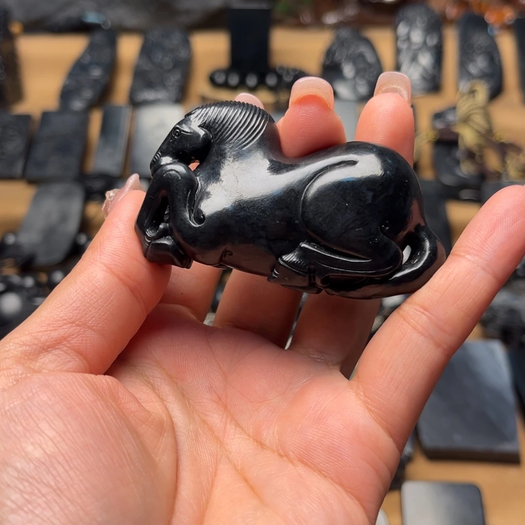 用***9和田玉（墨玉）未镶嵌手链特价