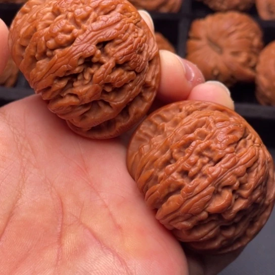 文玩核桃把件秦岭山脉核桃