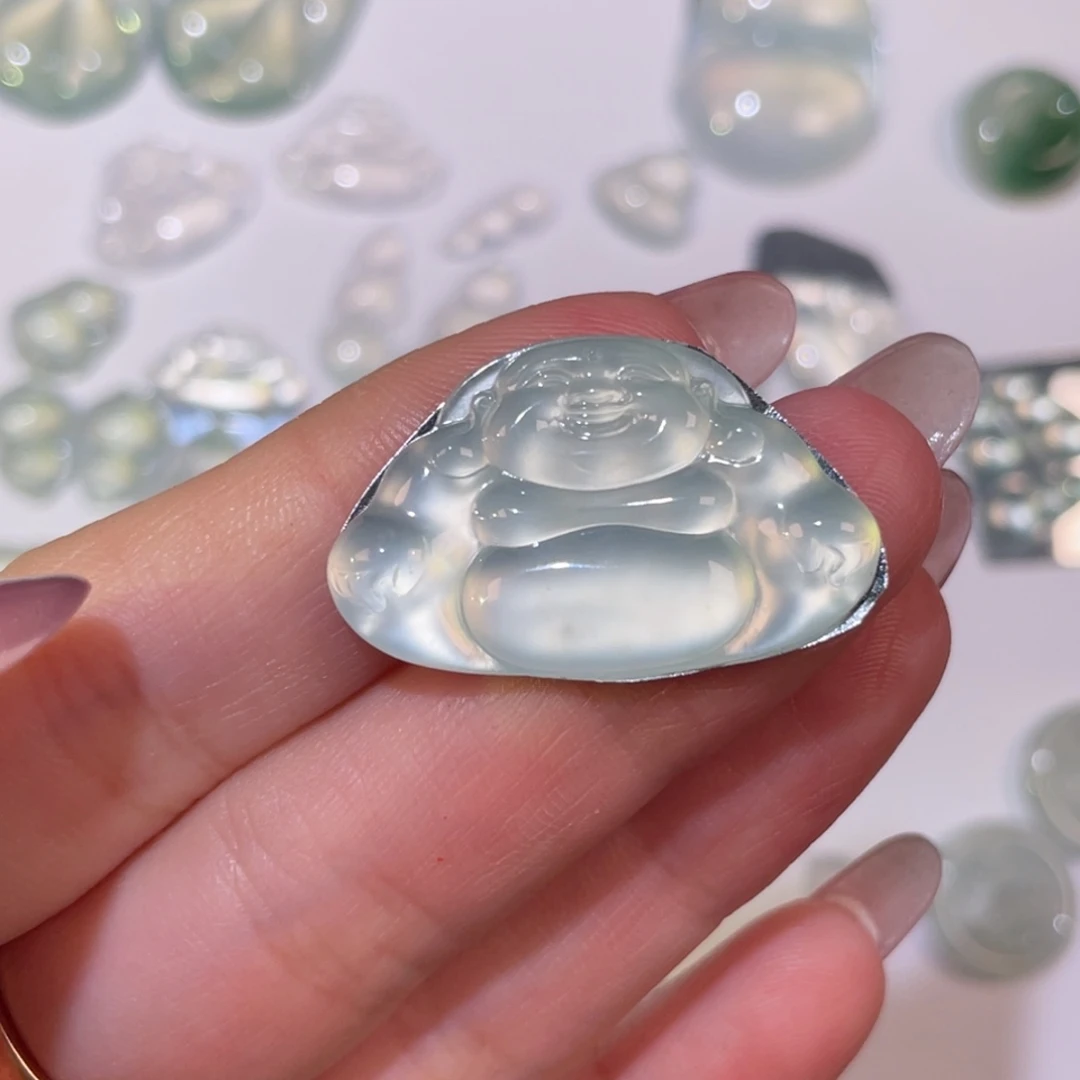 翡翠未镶嵌颈饰裸石