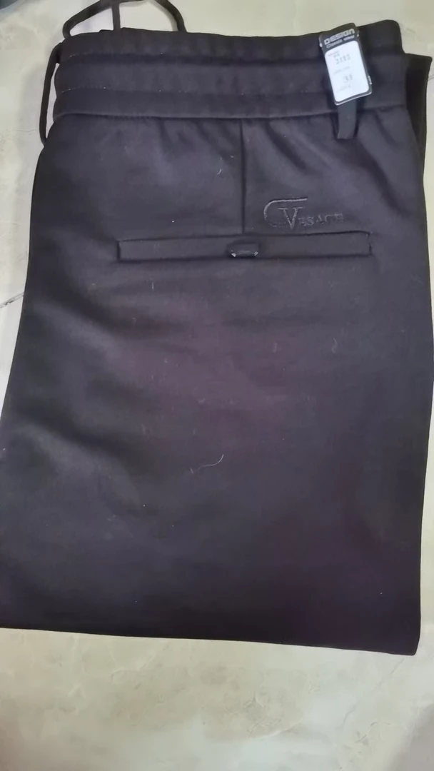 21号男裤 120斤。