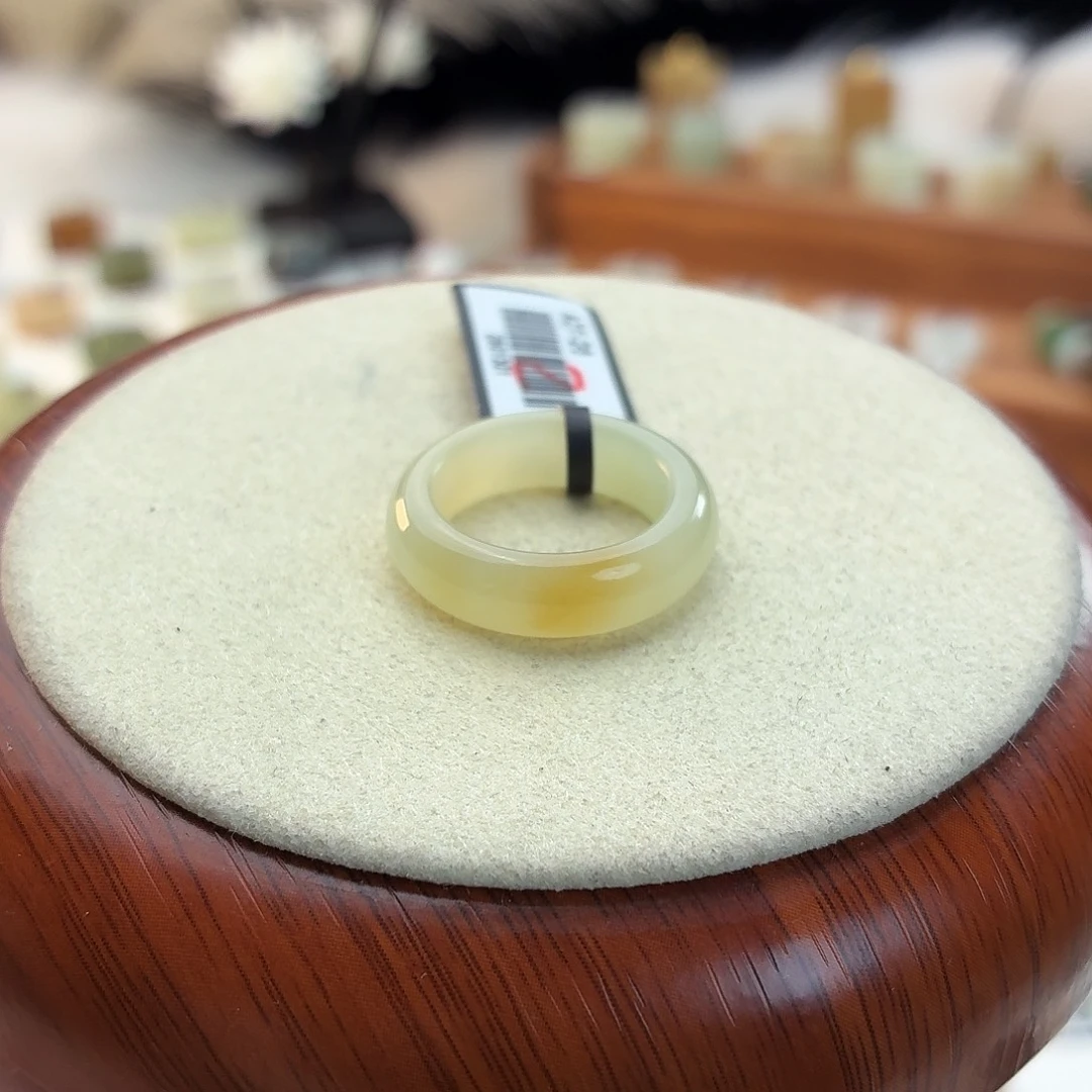 和田玉未镶嵌戒指i11一口糖圆条15.9mm