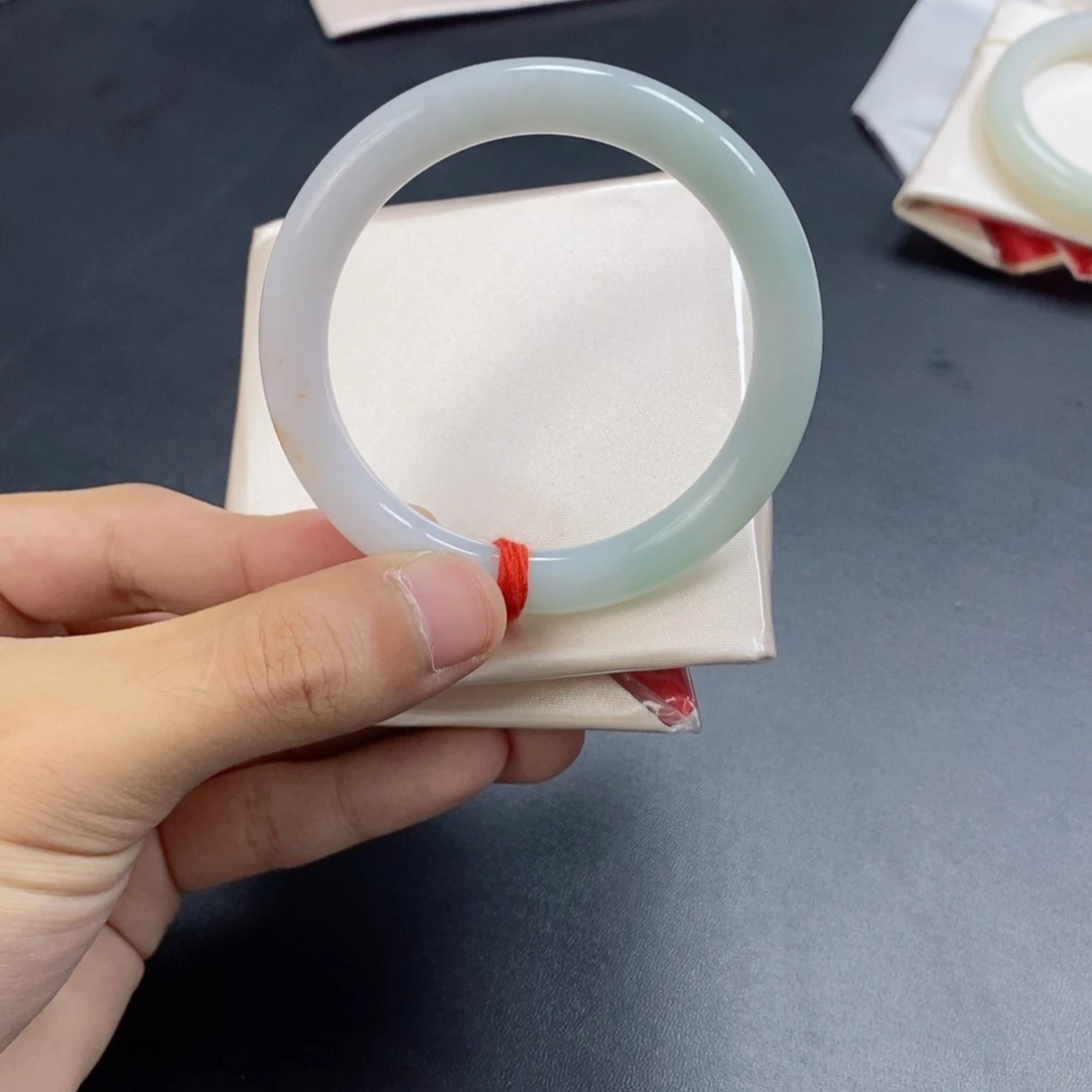 翡翠未镶嵌手镯翡翠手镯