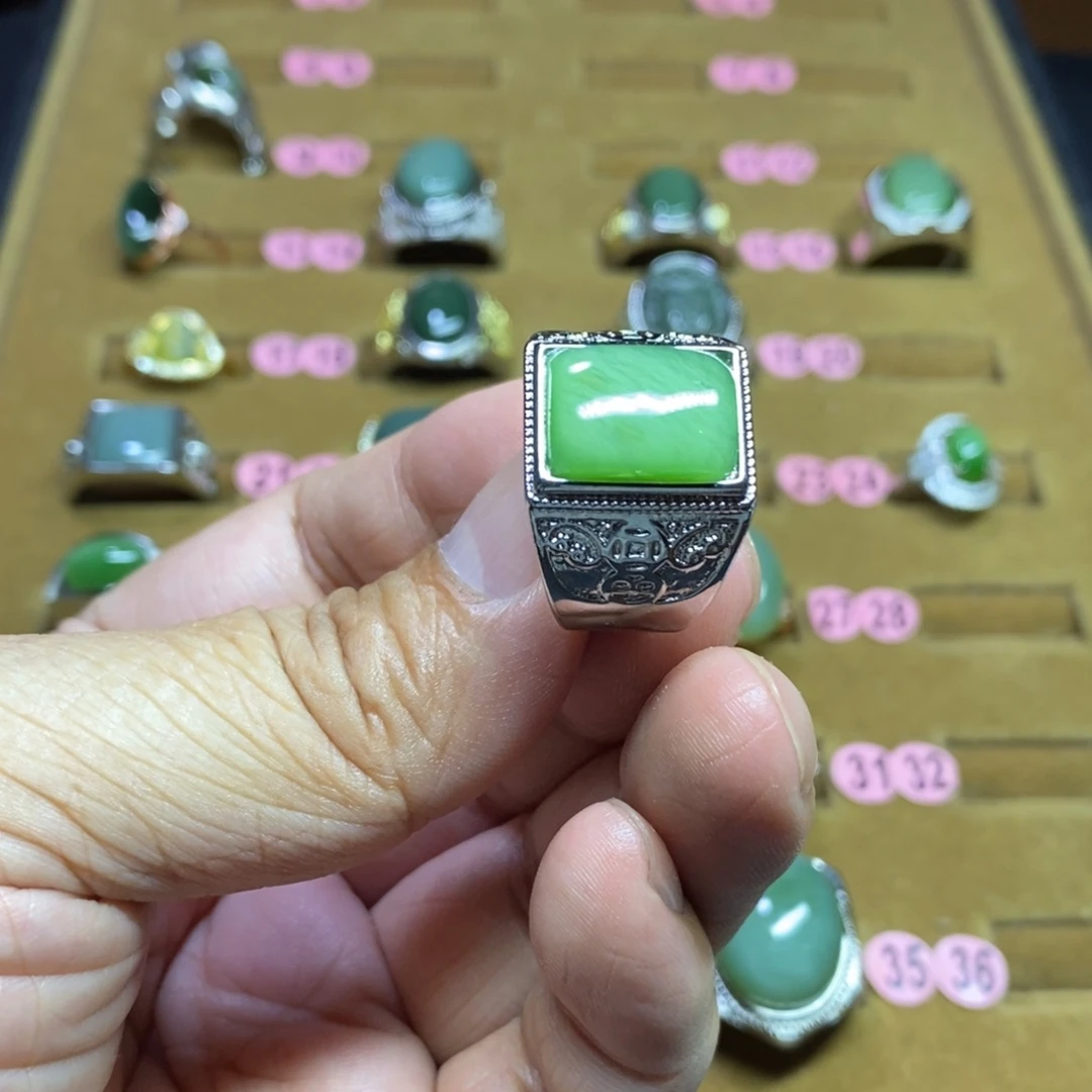 和田玉未镶嵌戒指