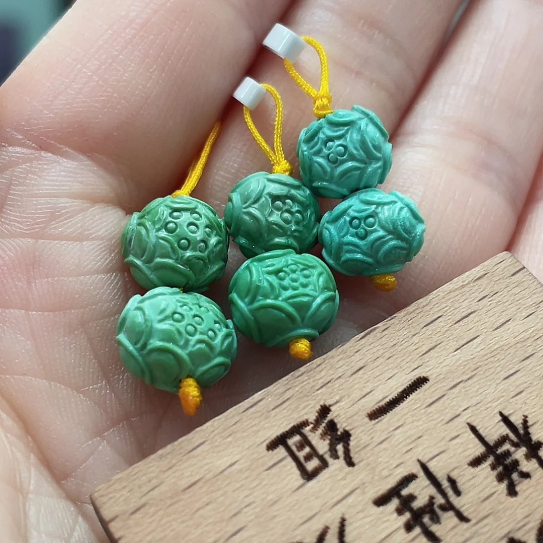 绿松石颈饰未镶嵌