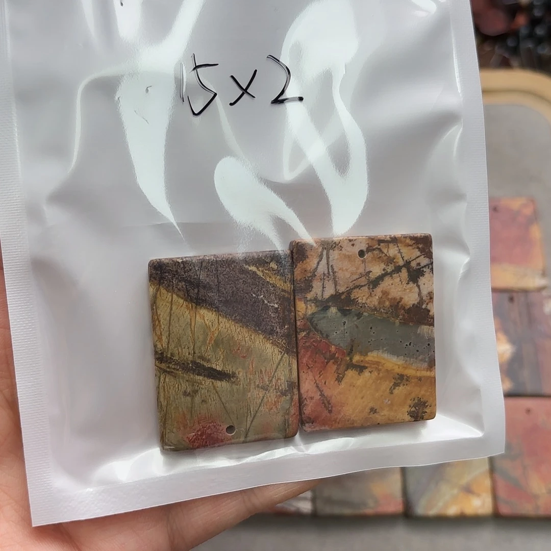 C***Y玛瑙/玉髓未镶嵌珠宝半成品毕加索无事牌2块