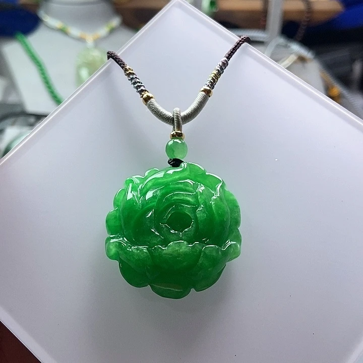 颈饰未镶嵌翡翠未镶嵌翡翠（赠链）