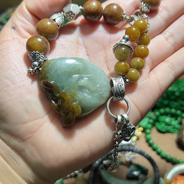 翡翠手串银S925镶嵌翡翠手串