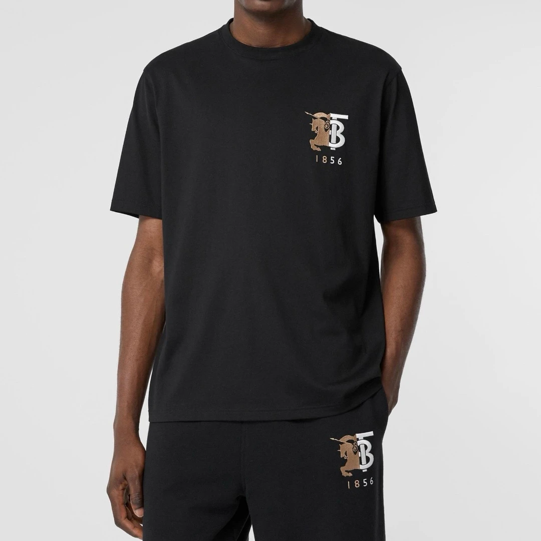 未使用 BURBERRY/博柏利 1099/SS23黑色Logo刺绣战马徽标短袖/S
