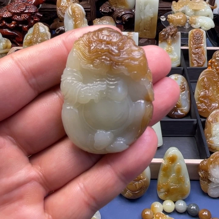 颈饰未镶嵌和田玉