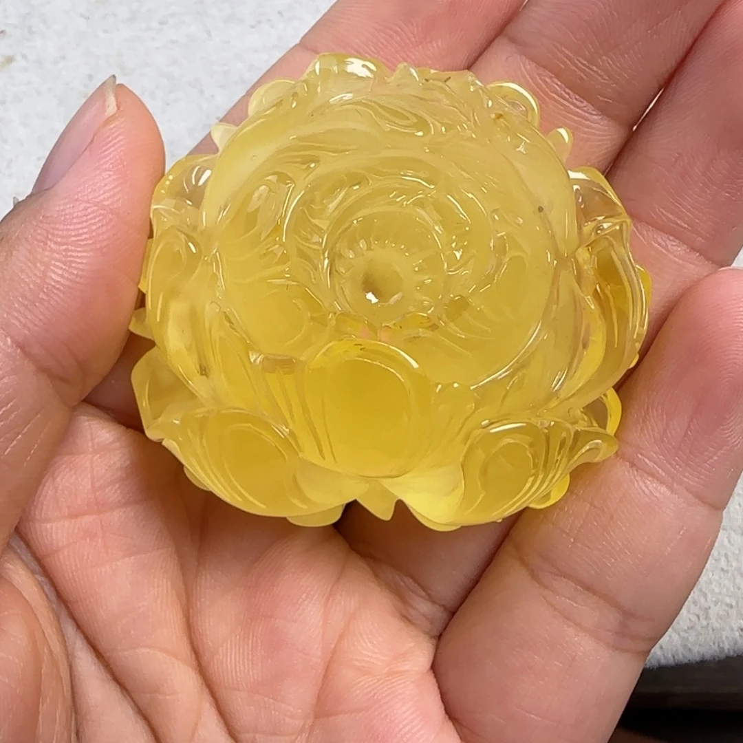 蜜蜡未镶嵌珠宝奇石