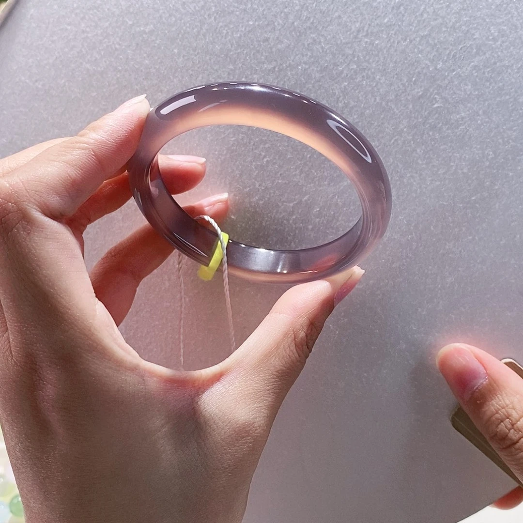 玛瑙/玉髓手镯未镶嵌56