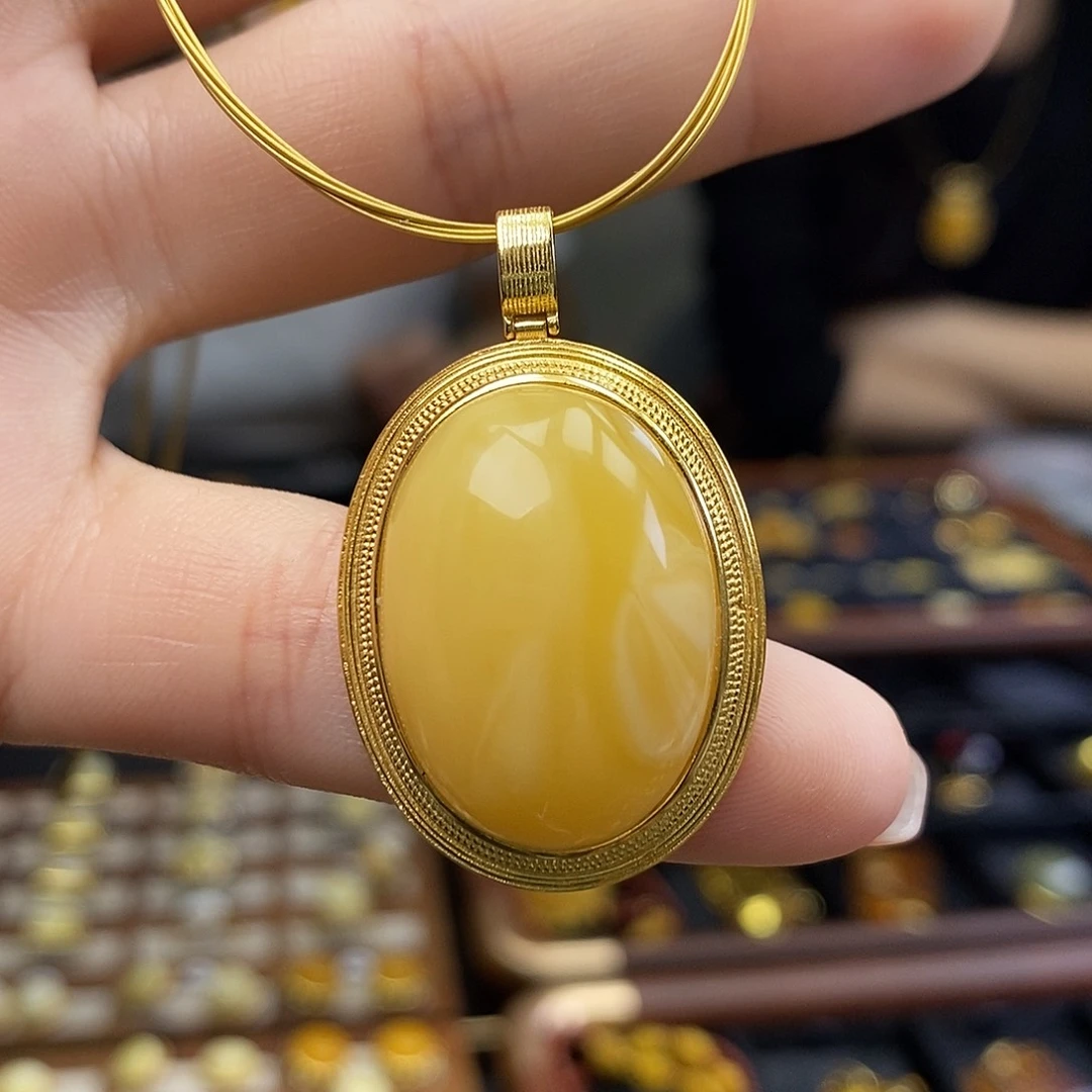 琥珀未镶嵌裸石成品