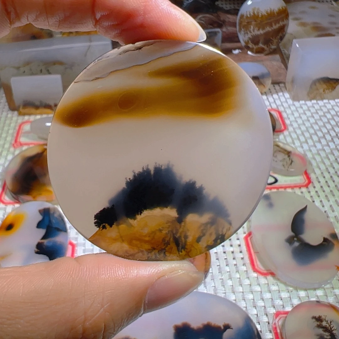玛瑙/玉髓颈饰未镶嵌