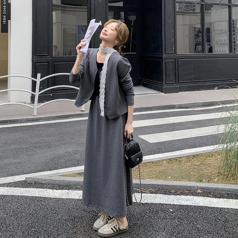 今年流行女装韩系高级感穿搭灰色短外套半身裙两件套2025超火套装