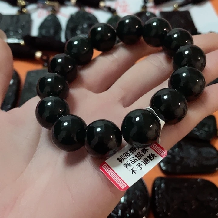 翡翠颈饰未镶嵌苍**葭